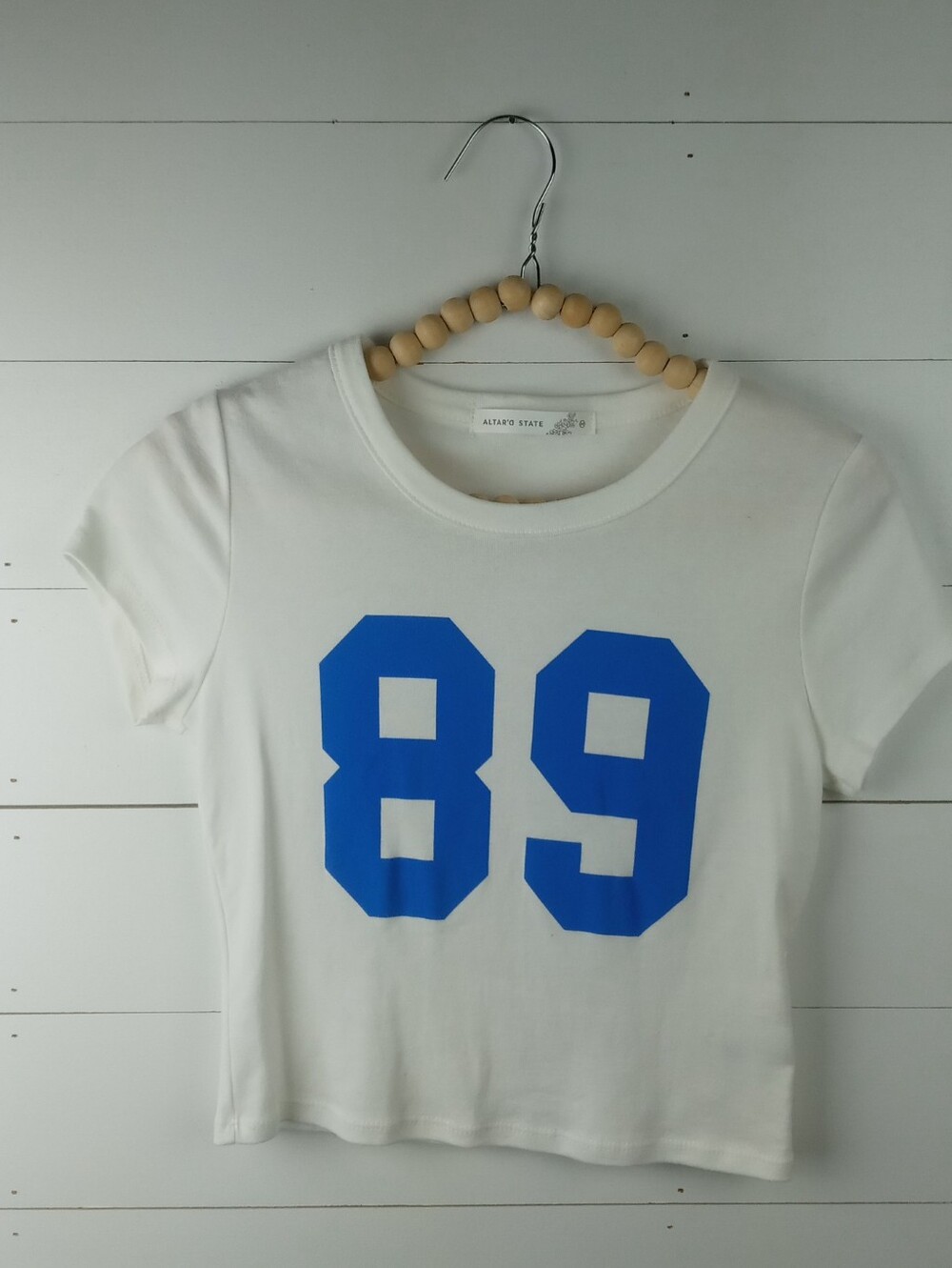 Altar’d State Women's size M cream white blue 89 printed crewneck tshirt